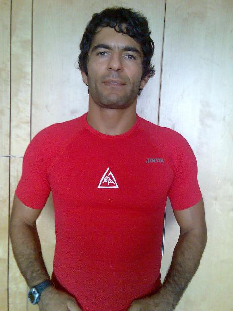 rashguard red front